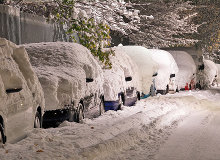 なぜ雪下ろしをするの？雪下ろしが必要な理由とは？